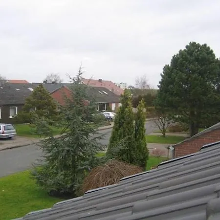 Doppelhaush Lfte In Burhave, Cleaning Included *